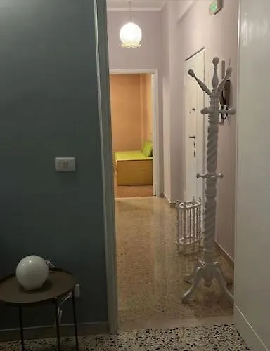 Anna House アパート